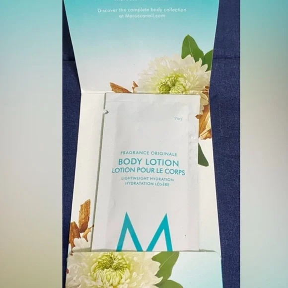 Moroccanoil Shower Gel, Lotion, Shampoo, and Conditioner w FREE SAMPLES - Picture 4 of 8